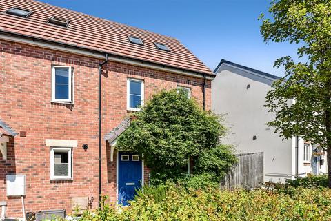 3 bedroom house for sale, Halter Way, Andover