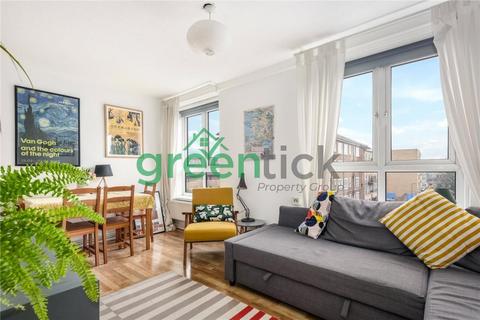 undefined, Upper Clapton Road, London