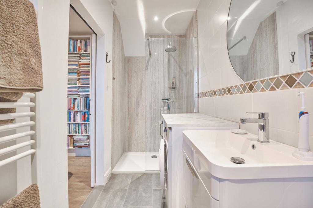 Shower/Utility Room