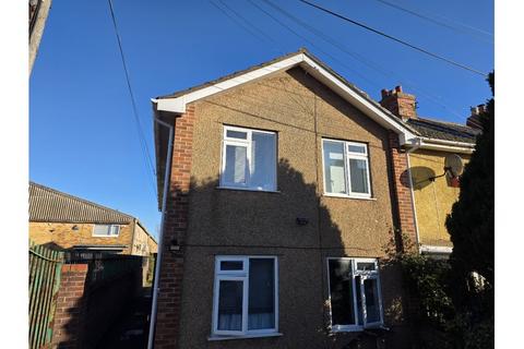 Studio to rent, Bath Road, Bridgwater, TA6