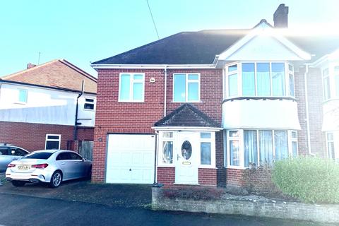 4 bedroom semi-detached house to rent, UPPER SHIRLEY, SO15
