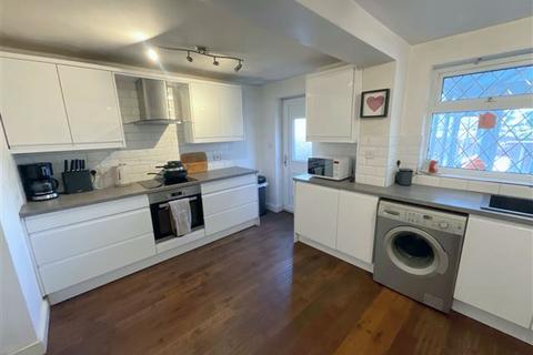 3 bedroom semi-detached house for sale, Finchwell Crescent, Sheffield, Sheffield, S13 9DE