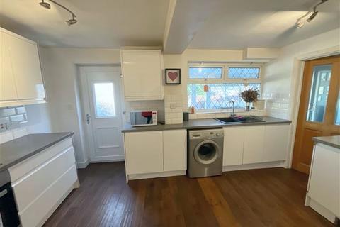 3 bedroom semi-detached house for sale, Finchwell Crescent, Sheffield, Sheffield, S13 9DE