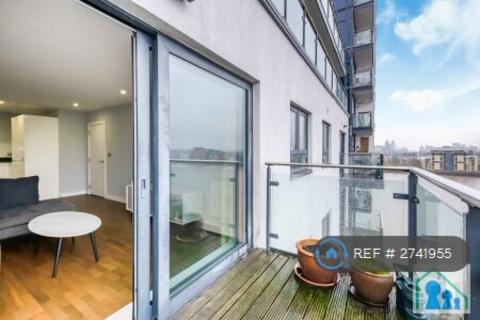 2 bedroom flat to rent, Wharf Street, London, SE8