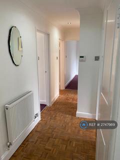 2 bedroom flat to rent, Langley Road, Watford, WD17