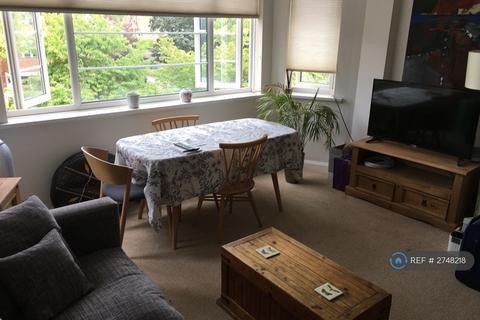 2 bedroom flat to rent, Sheen Court, Richmond, TW10