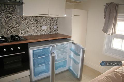 1 bedroom flat to rent, Chatham Street, Reading, RG1