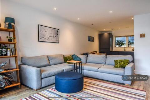 1 bedroom flat to rent, Ardens Building, London, E3