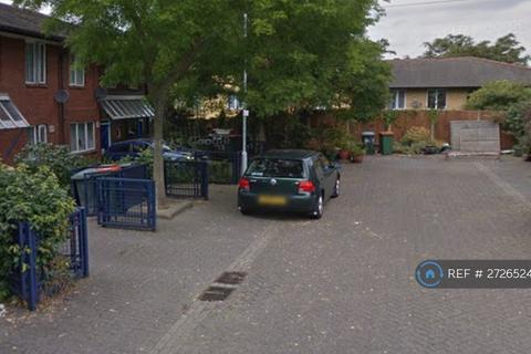 undefined, Ashen, London, E6