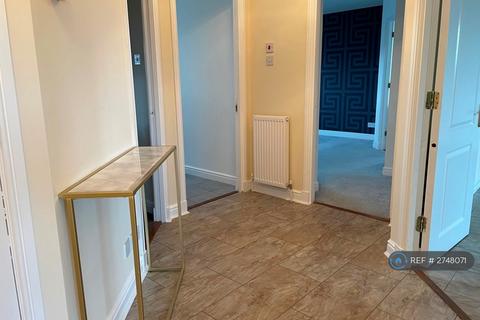 2 bedroom flat to rent, Heather Gardens, Uddingston, Glasgow, G71