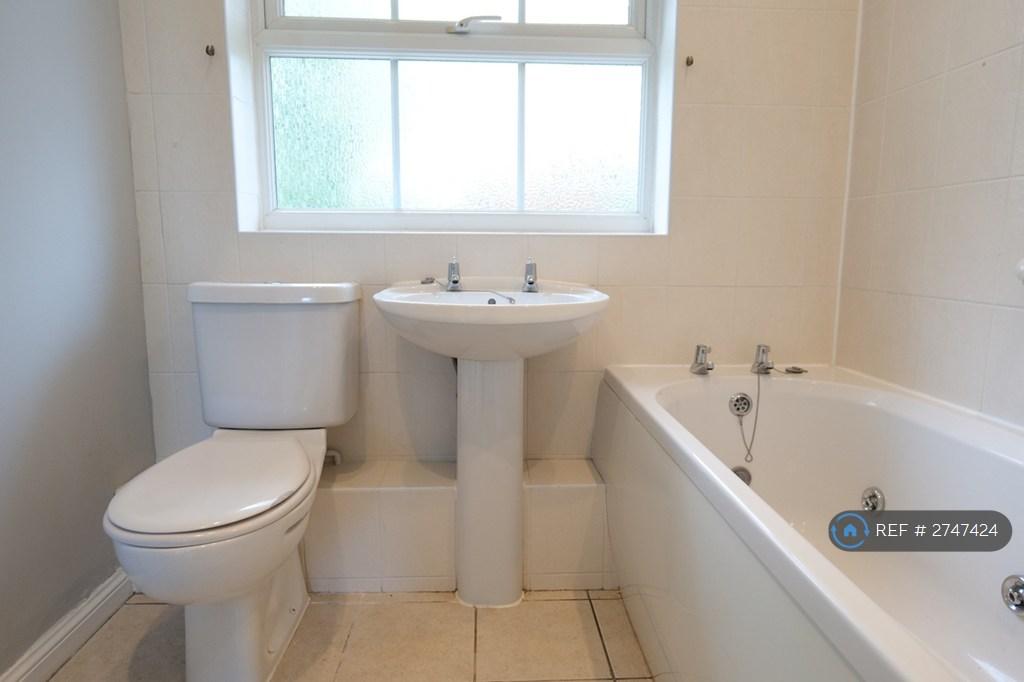 Main Bathroom