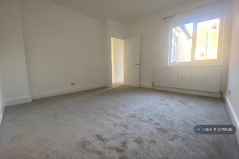 2 bedroom flat to rent, Ealing, London, W5