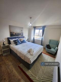 2 bedroom flat to rent, City View, Salford, M7