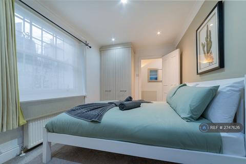 3 bedroom maisonette to rent, Basement & Ground Floor, London, W9