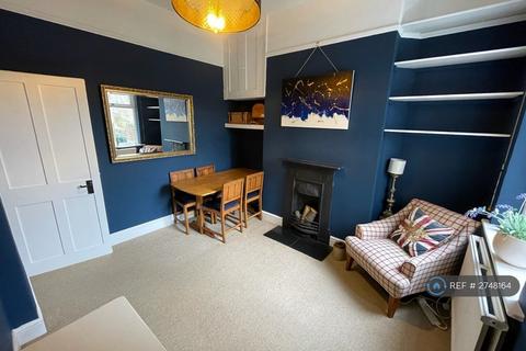 2 bedroom terraced house to rent, Fountayne Street, York, YO31