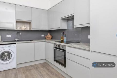 2 bedroom flat to rent, Fountainhall Road, Edinburgh, EH9
