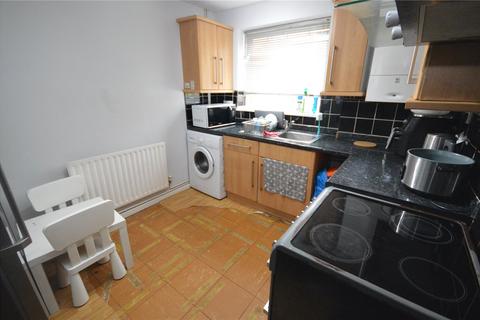 2 bedroom terraced house for sale, Kestrel Way, Luton, Bedfordshire, LU4