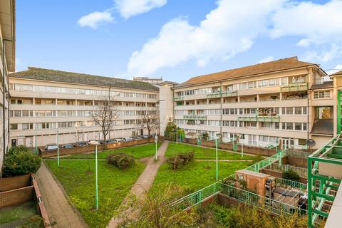 3 bedroom flat for sale, Dunlin House, 2 Tawny Way, London, SE16