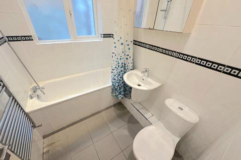 1 bedroom flat to rent, Flat ,  Ingram Road, London