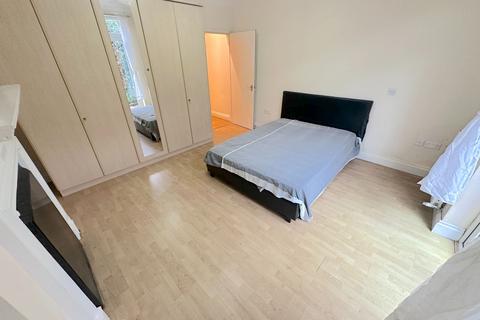 1 bedroom flat to rent, Flat ,  Ingram Road, London