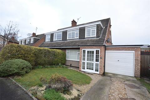 3 bedroom semi-detached house to rent, Silverdale Avenue, Leeds, West Yorkshire