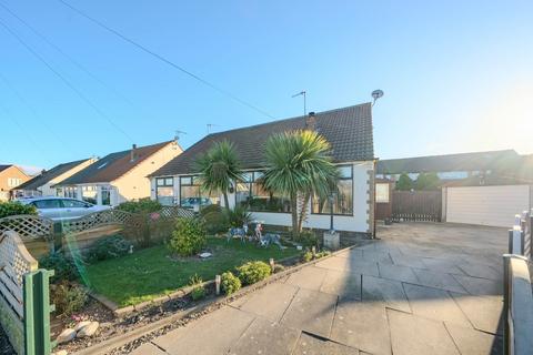 4 bedroom bungalow for sale, Half Mile Gardens, Leeds, West Yorkshire