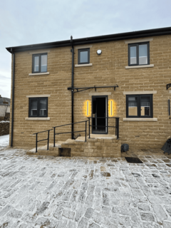 3 bedroom end of terrace house to rent, Chelmsford Terrace, Bradford, BD3