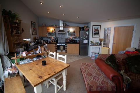 3 bedroom apartment for sale, Pentre Doc Y Gogledd, Llanelli SA15