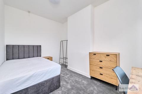 1 bedroom in a house share to rent, Room 4, 17 Campbell Road, Stoke-on-Trent ST4