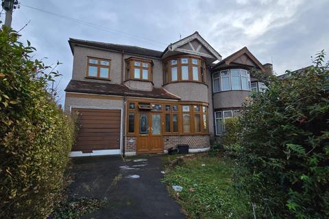 undefined, Braintree Avenue,  Ilford, IG4