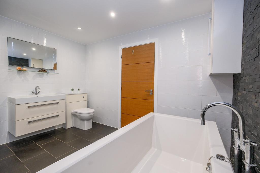 Family bathroom