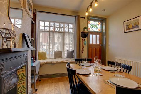 2 bedroom terraced house to rent, Rowheath Road, Cotteridge, Birmingham, B30