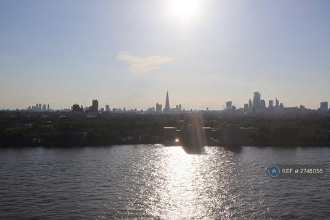 2 bedroom flat to rent, Seacon Tower, London, E14