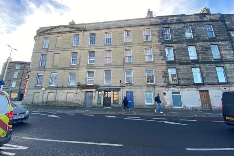 Retail property (high street) to rent, 3 East Norton Pl Edinburgh EH7 5DR