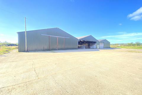 Distribution warehouse to rent, East Gallabery Farm Kirkmahoe Dumfries DG1 1SY