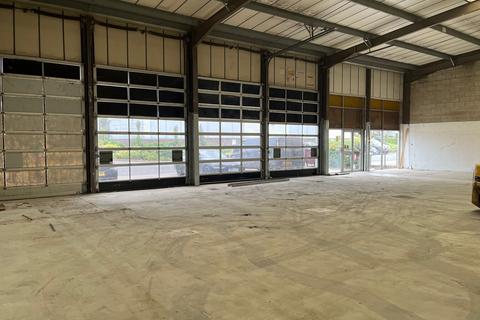 Industrial unit to rent, Erica Rd Milton Keynes MK12 6HS