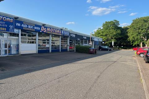 Industrial unit to rent, Erica Rd Milton Keynes MK12 6HS