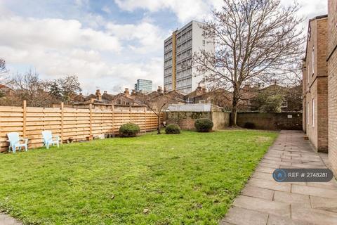 undefined, Fairfoot Road, London, E3