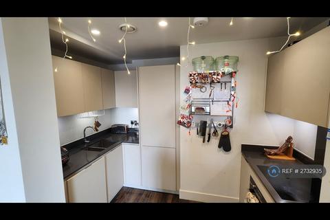 1 bedroom flat to rent, Moulding Lane, London, SE14
