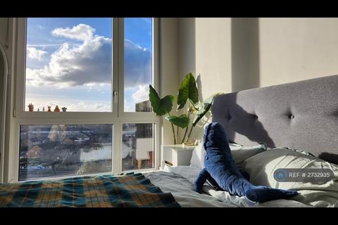 1 bedroom flat to rent, Moulding Lane, London, SE14