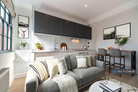 1 bedroom flat to rent, Cloutsham House, London, W1W