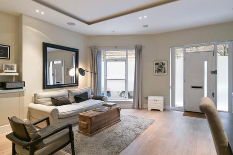 2 bedroom flat to rent, Blythe Road, London W14