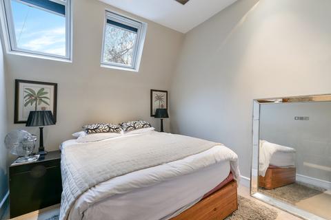 2 bedroom flat to rent, Blythe Road, London W14