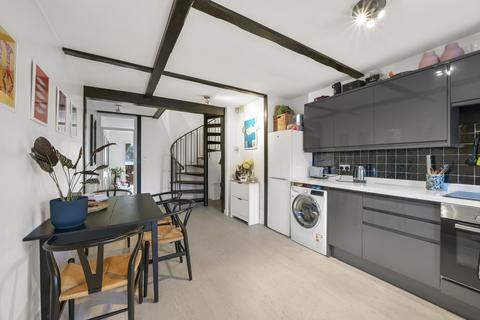 Turenne Close, SW18