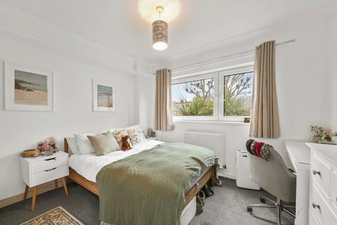 undefined, Turenne Close, SW18