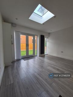 2 bedroom flat to rent, Nelson Road, Stanmore, HA7
