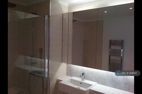1 bedroom flat to rent, Victory Place, London, SE17