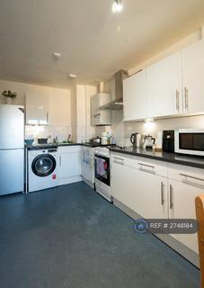 1 bedroom in a house share to rent, Ashgrove Court, London, W9