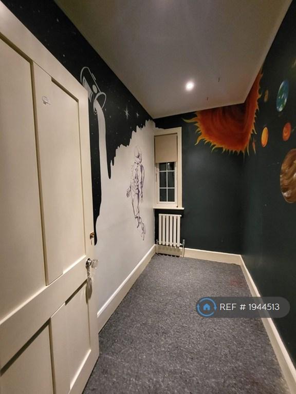 Room 4/Study