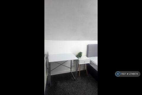 1 bedroom in a house share to rent, Beck Road, Leeds, LS8